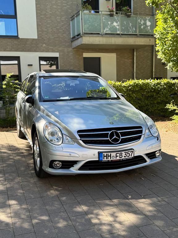 Silber Gebraucht 2009 Mercedes R280 Van / Kleinbus | 7.999 € (Etwas zu teuer) - Bild 1/4