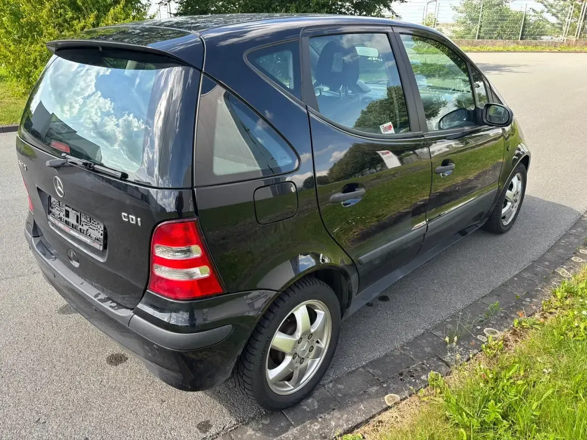Gebraucht Mercedes A170 95 PS (69 kW) 2004 Schwarz Limousine