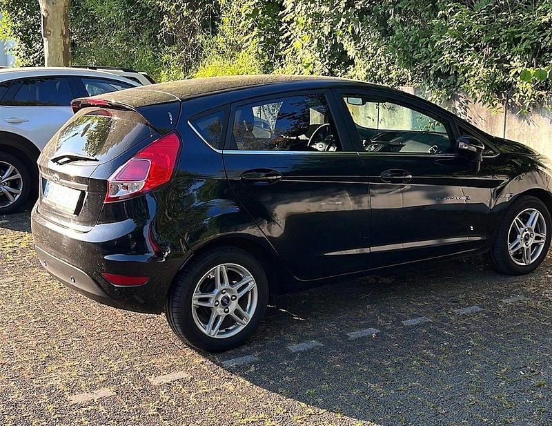Schwarz Gebraucht 2013 Ford Fiesta SYNC Edition Kleinwagen | 4.350 € (Guter Preis) - Bild 1/4