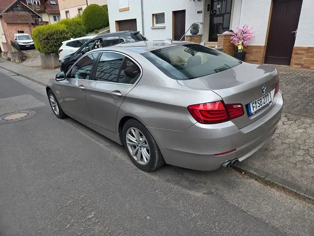 Gebraucht BMW 520 Efficient Dynamics 184 PS (135 kW) 2012 Beige Limousine