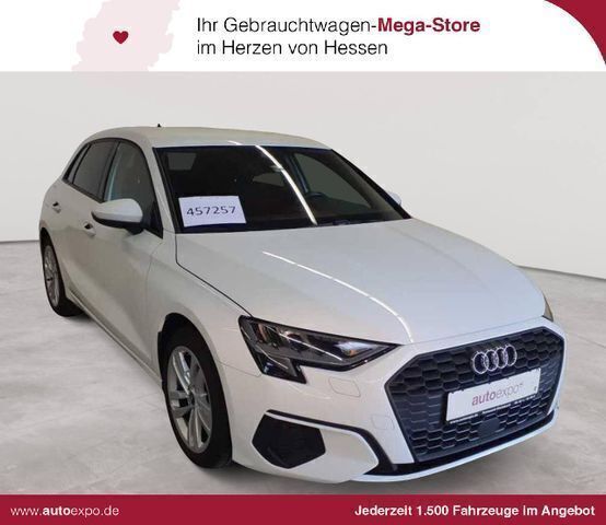 Weiß Gebraucht 2021 Audi A3 Business Limousine | 18.989 € (Fairer Preis) - Bild 1/4