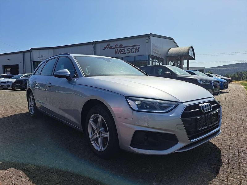 Florettsilber Gebraucht 2021 Audi A4 Kombi | 21.690 € (Fairer Preis) - Bild 1/4