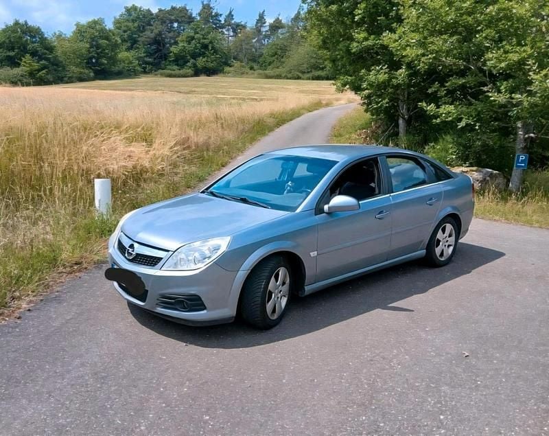 Silber Gebraucht 2006 Opel Vectra Limousine | 550 € (Superpreis) - Bild 1/4