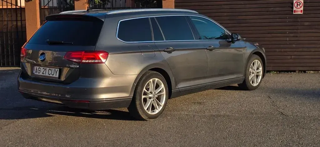 Gebraucht VW Passat 120 PS (88 kW) 2016 Grau Kombi
