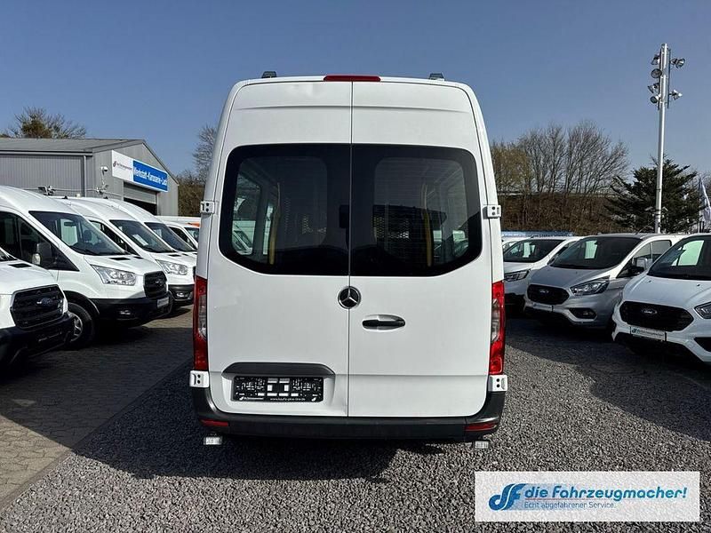 Używany Mercedes Sprinter 114 KM (83 kW) 2022 Biały Van