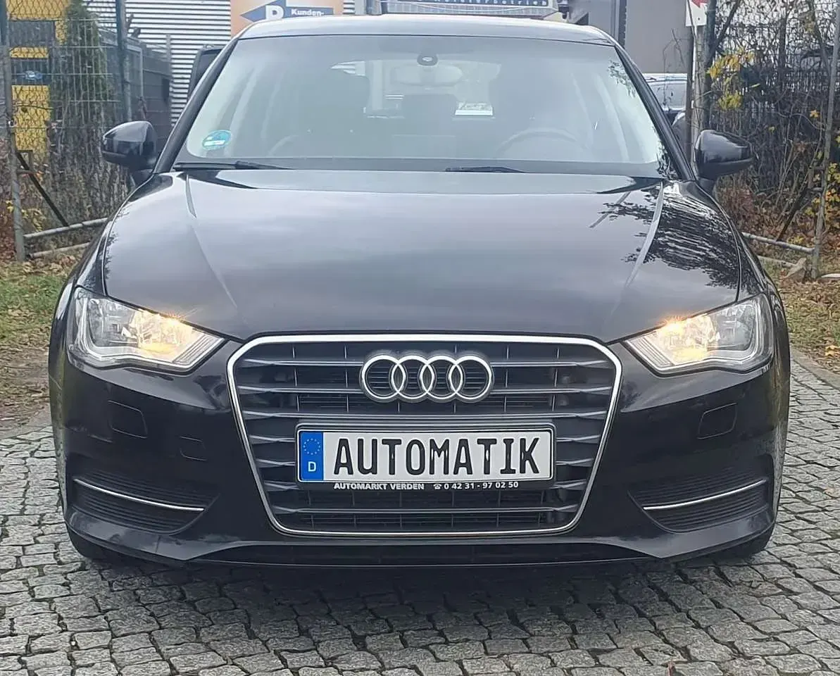 Używany Audi A3 Ambiente 179 KM (131 kW) 2014 Czarny Sedan/Limuzyna