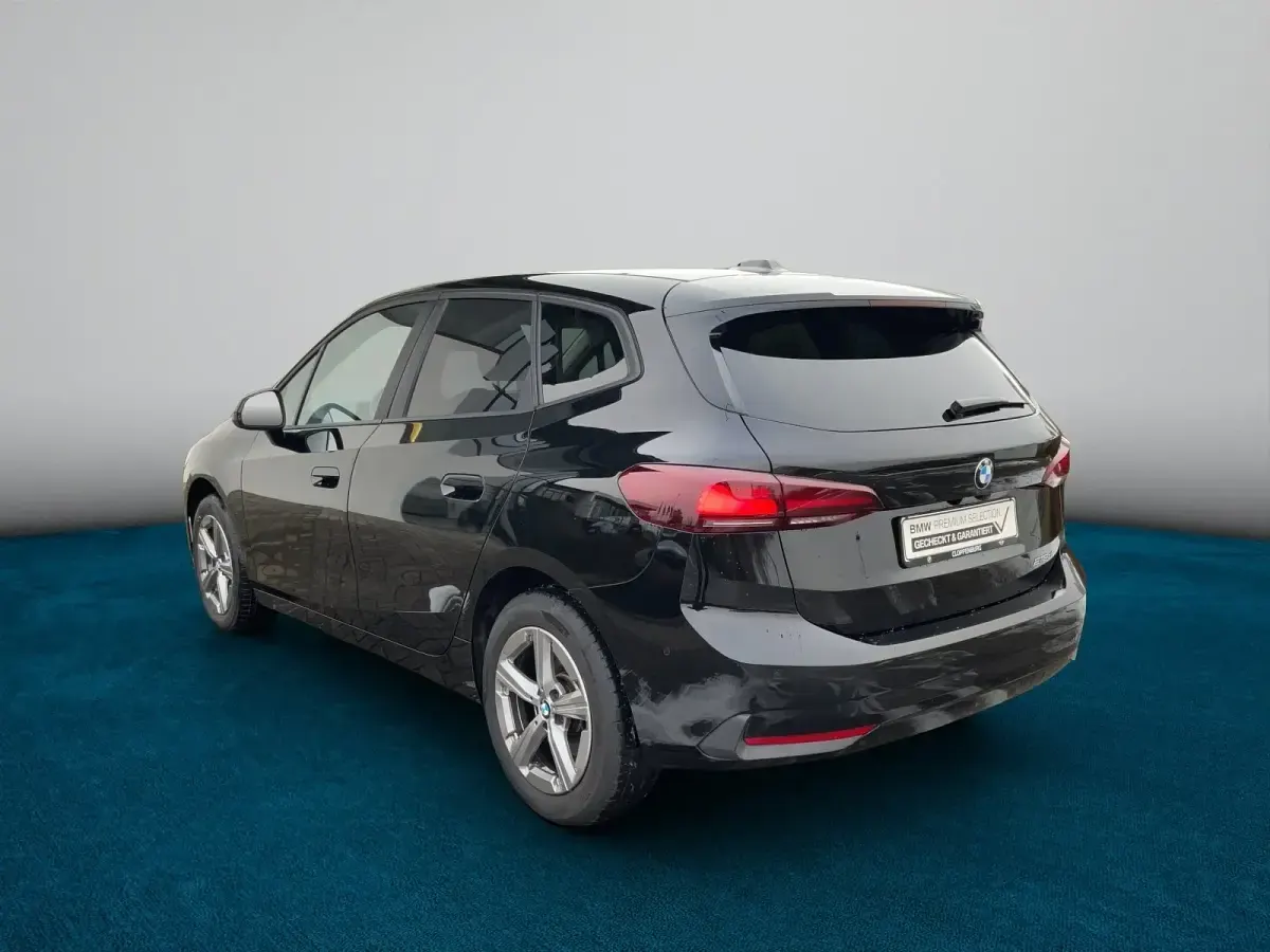 Używany BMW 218 Performance 150 KM (110 kW) 2023 Czarny