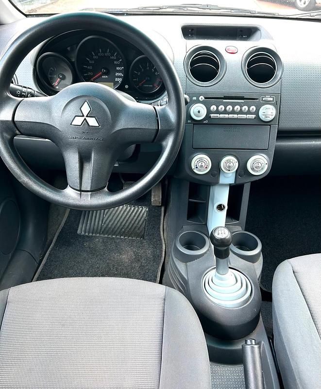 Gebraucht Mitsubishi Colt 95 PS (69 kW) 2005 Rot Kleinwagen