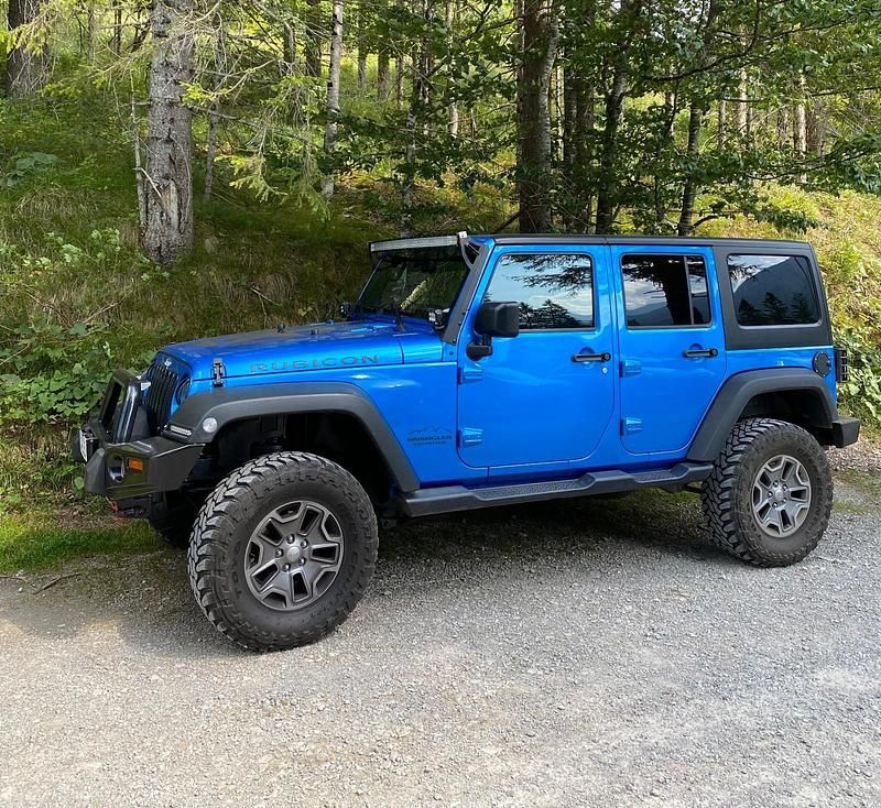 Blau Gebraucht 2015 Jeep Wrangler Rubicon SUV | 29.999 € (Guter Preis) - Bild 1/4