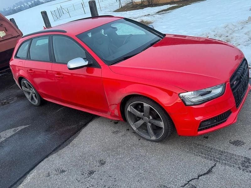 Gebraucht Audi S4 Sport 333 PS (244 kW) 2012 Rot Kombi