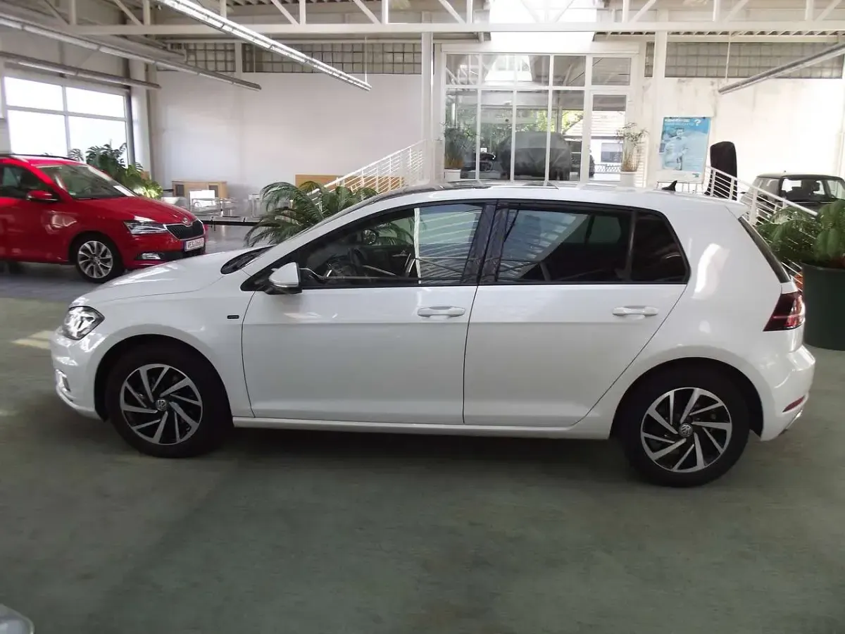 Gebraucht VW Golf VII Join 150 PS (110 kW) 2019 Oryxwhite perlmutteffekt Kleinwagen