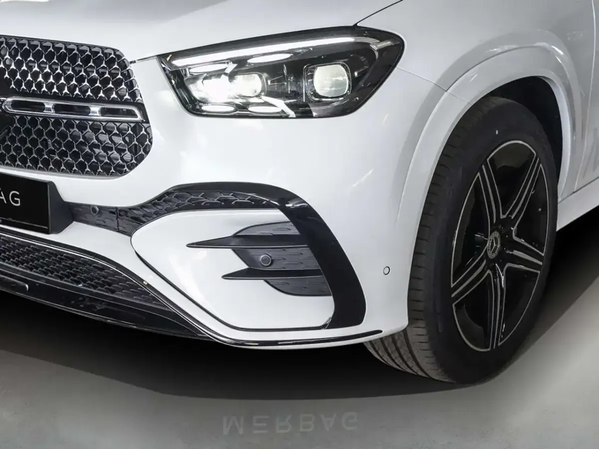 Gebraucht Mercedes GLE400 AMG 381 PS (280 kW) 2026 Schwarz SUV
