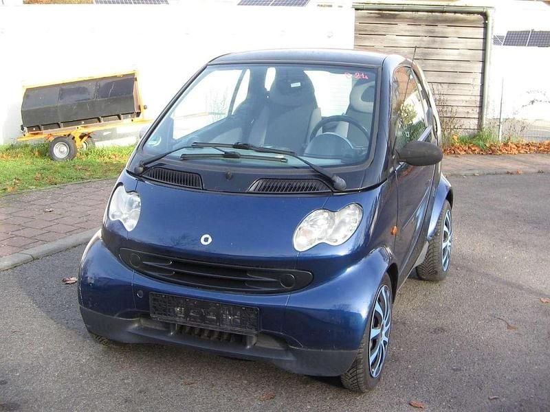 Blau Gebraucht 2006 Smart ForTwo Coupé Pure Coupé | 1.850 € (Superpreis) - Bild 1/4