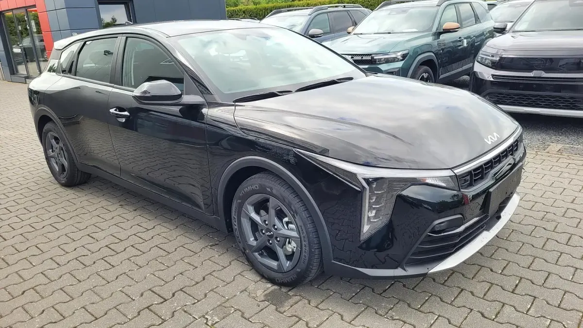 Nowe Kia K4 150 KM (110 kW) 2026 Czarny
