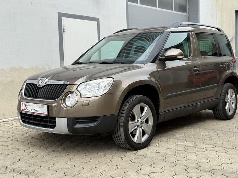 Braun Gebraucht 2010 Skoda Yeti Experience SUV | 4.900 € (Guter Preis) - Bild 1/4