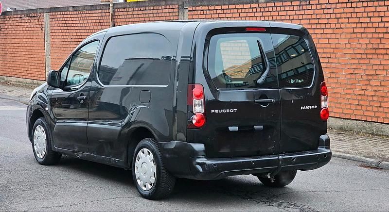 Gebraucht Peugeot Partner 90 PS (66 kW) 2012 Schwarz Van / Kleinbus
