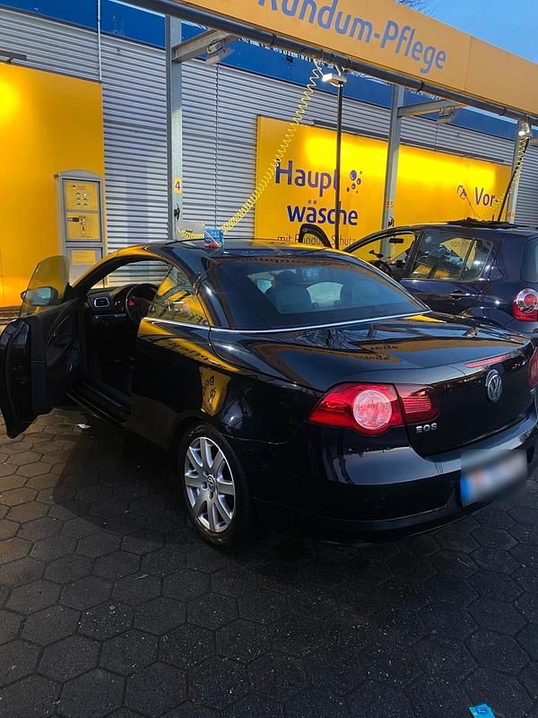 Gebraucht VW Eos 122 PS (89 kW) 2008 Schwarz Cabrio