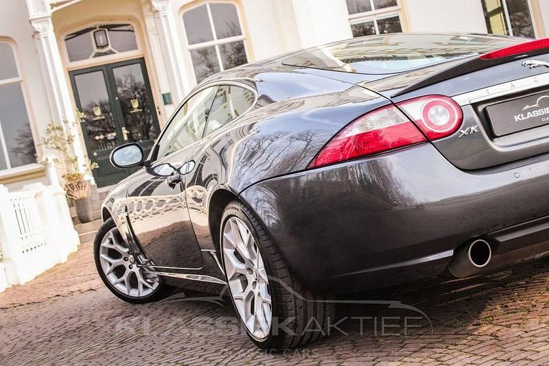 Gebraucht Jaguar XK 298 PS (219 kW) 2007 Grau Coupé