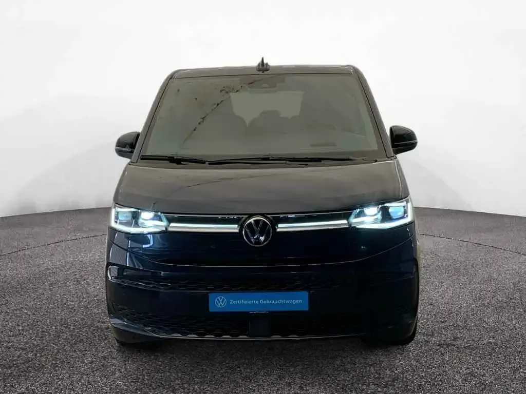 Gebraucht VW Multivan Style 150 PS (110 kW) 2024 Starlight blue metallic Van / Kleinbus