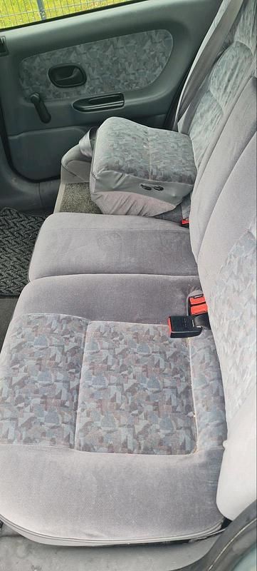 Gebraucht Renault Laguna 90 PS (66 kW) 1997 Grün Limousine