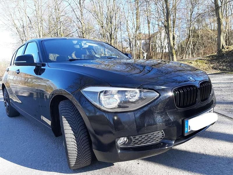 Gebraucht BMW 114 136 PS (100 kW) 2012 Schwarz Kleinwagen