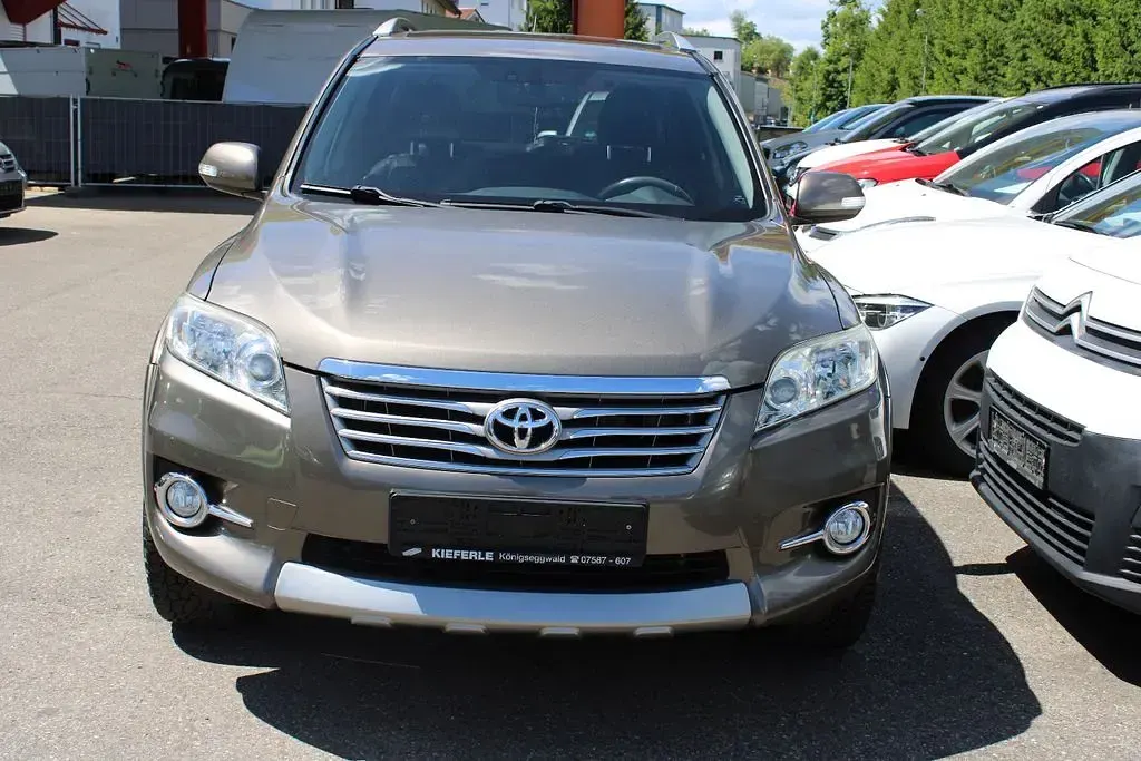 Gebraucht Toyota RAV4 Executive 177 PS (130 kW) 2010 Braun SUV