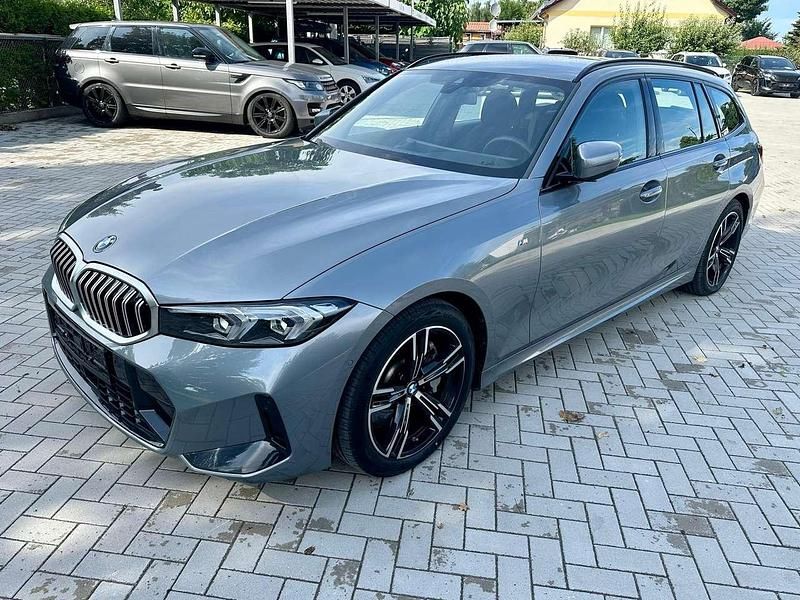 Skyscraper grau metallic Gebraucht 2024 BMW 330 M Sport Kombi | 38.950 € (Superpreis) - Bild 1/4
