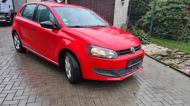 Rot Gebraucht 2010 VW Polo Kleinwagen | 3.990 € (Guter Preis) - Bild 1/4