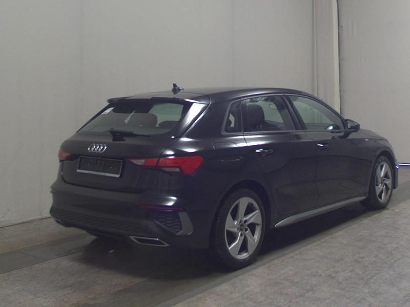 Gebraucht Audi A3 S-Line 116 PS (85 kW) 2022 Schwarz Limousine