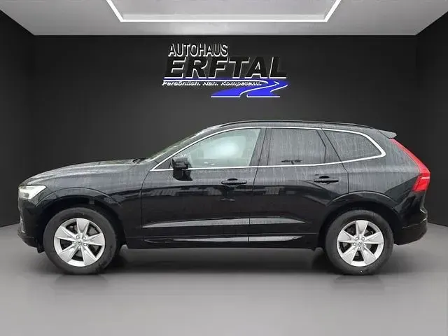 Gebraucht Volvo XC60 145 PS (106 kW) 2022 SUV