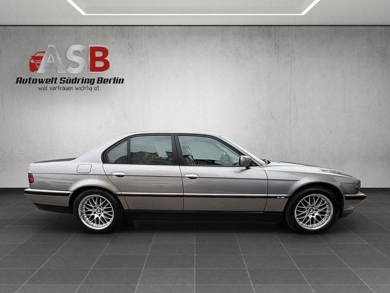 Gebraucht BMW 740 Shadowline 286 PS (210 kW) 1998 Silber Limousine