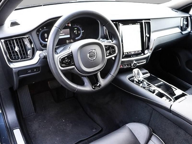 Gebraucht Volvo V60 Plus 398 PS (292 kW) 2022 Blau Kombi