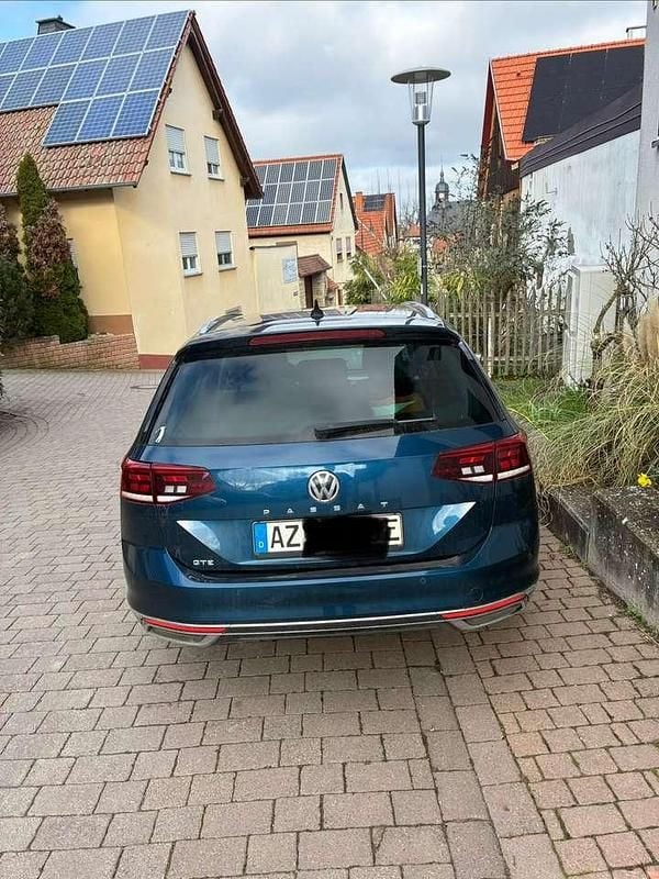 Gebraucht VW Passat GTE 218 PS (160 kW) 2019 Blau Kombi