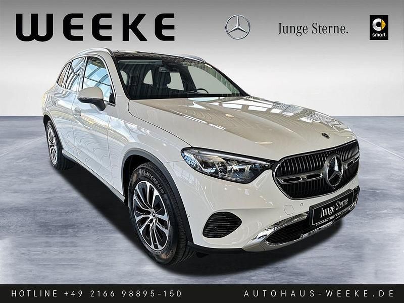 Gebraucht Mercedes GLC200 Avantgarde 204 PS (150 kW) 2024 Weiß SUV
