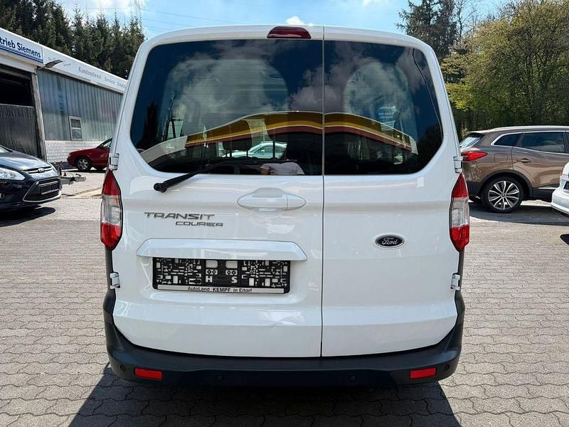 Gebraucht Ford Transit Trend 101 PS (74 kW) 2019 Weiß Kombi