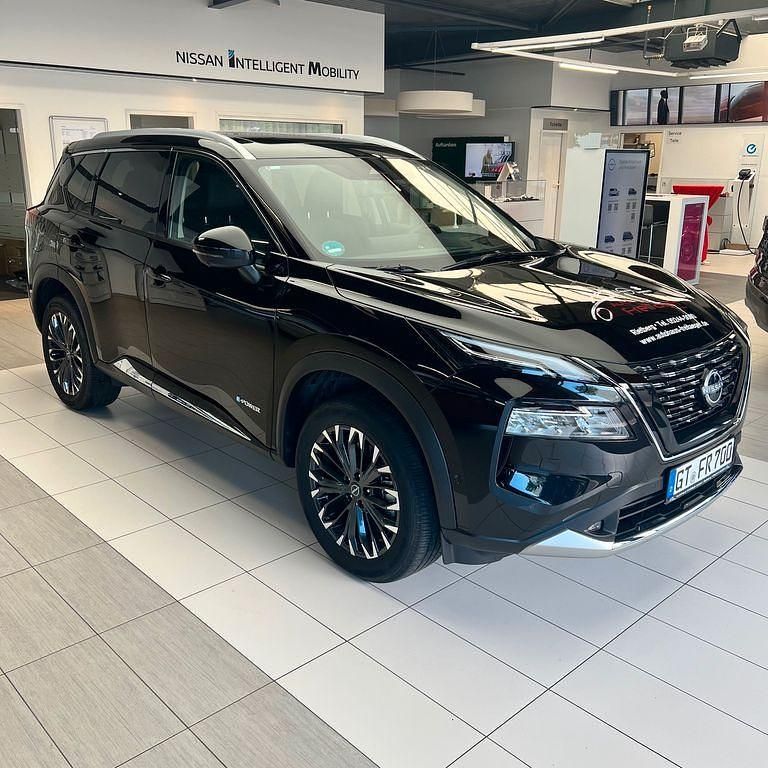 Schwarz Gebraucht 2025 Nissan X-Trail Tekna+ SUV | 46.990 € - Bild 1/4