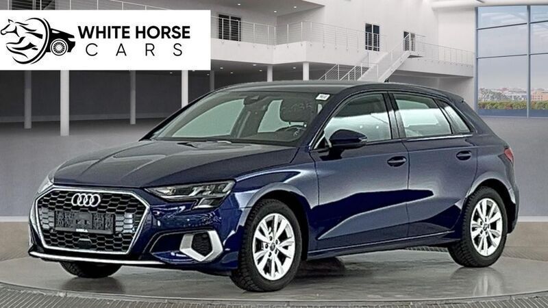 Blau Gebraucht 2022 Audi A3 Sportback Advanced Kleinwagen | 21.198 € (Fairer Preis) - Bild 1/4