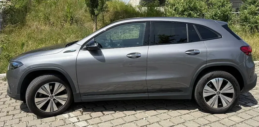 Gebraucht Mercedes EQA350 214 kW (292 PS) 2022 Grau SUV