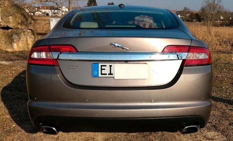 Gebraucht Jaguar XF Luxury 238 PS (175 kW) 2010 Grau Limousine