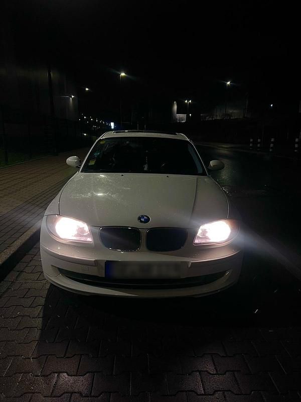 Gebraucht BMW 118 143 PS (105 kW) 2007 Weiß Kleinwagen