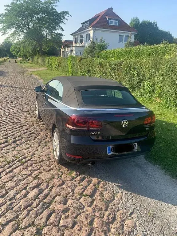 Gebraucht VW Golf Cabriolet 105 PS (77 kW) 2012 Schwarz Cabrio