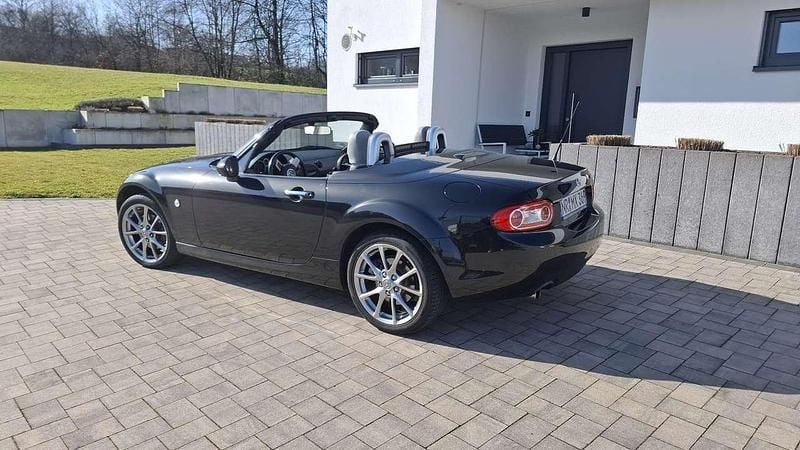 Gebraucht Mazda MX5 126 PS (92 kW) 2011 Schwarz Cabrio