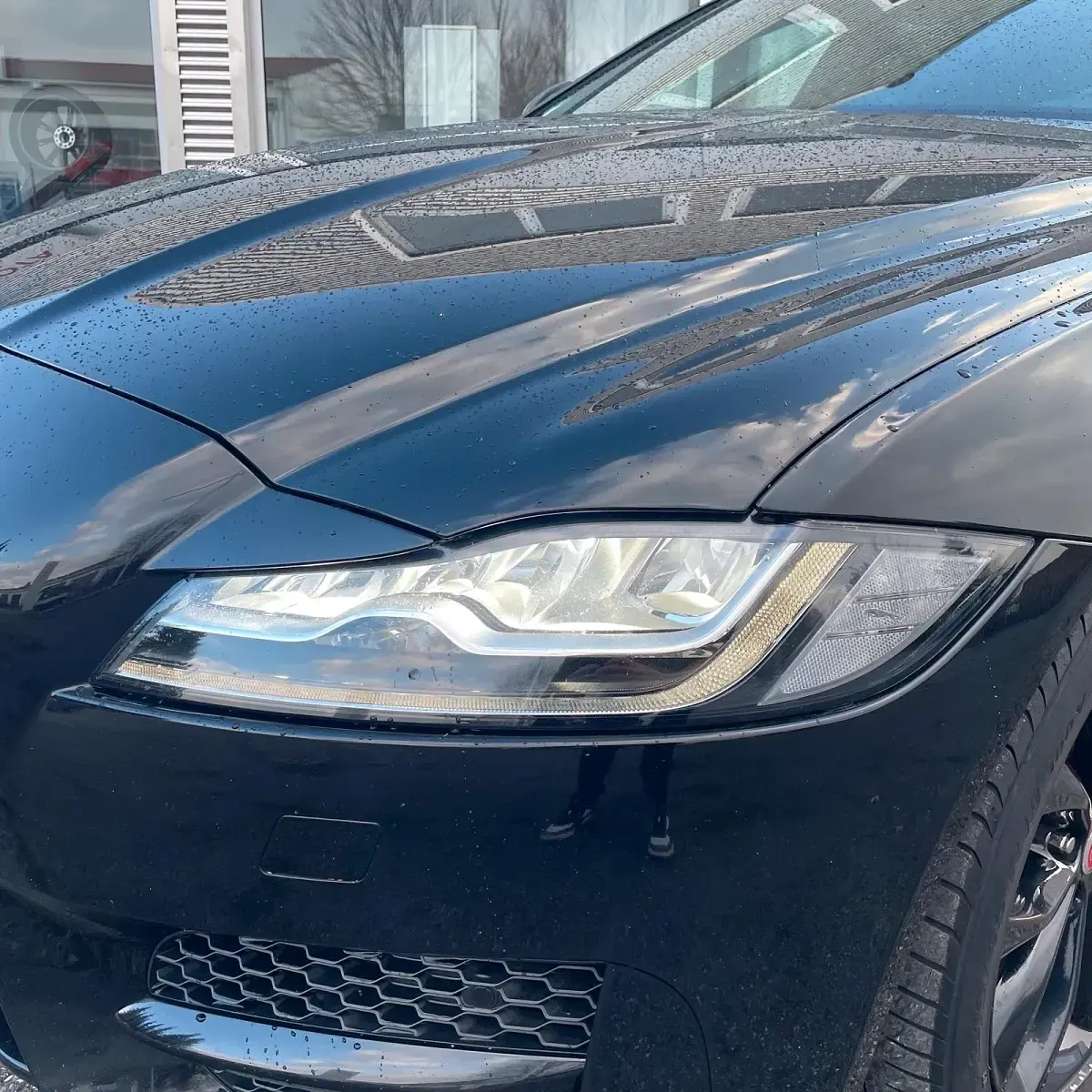 Gebraucht Jaguar XF R-Sport 180 PS (132 kW) 2018 Schwarz Limousine