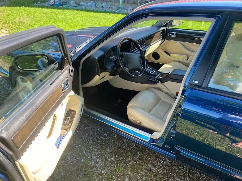 Gebraucht Jaguar XJR 320 PS (235 kW) 1995 Blau Limousine