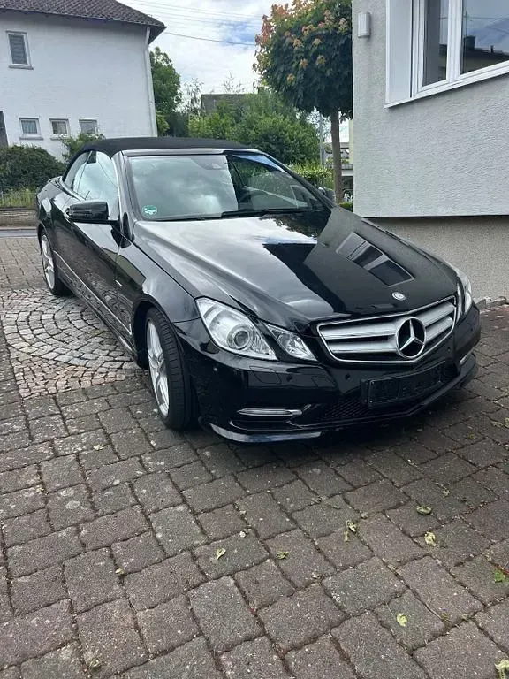 Gebraucht Mercedes E350 Avantgarde 265 PS (194 kW) 2012 Schwarz Cabrio