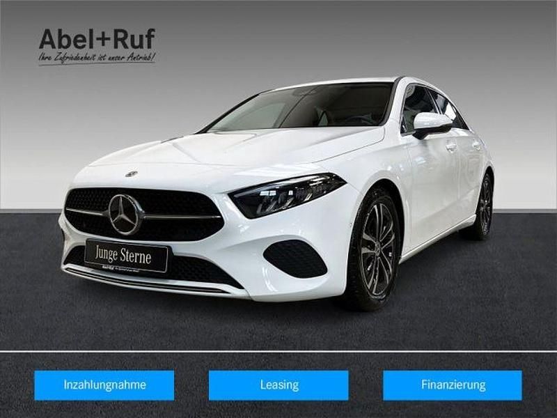 Weiß Gebraucht 2024 Mercedes A180 Progressive Limousine | 26.879 € (Guter Preis) - Bild 1/4
