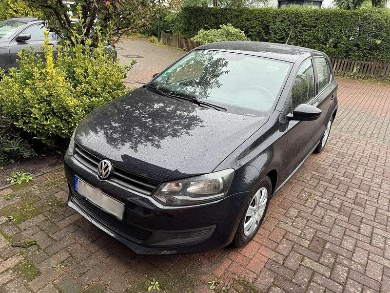 Schwarz Gebraucht 2012 VW Polo Life Limousine | 5.999 € (Guter Preis) - Bild 1/4