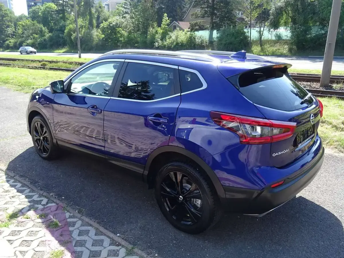 Gebraucht Nissan Qashqai Tekna 116 PS (85 kW) 2018 Ink blue SUV