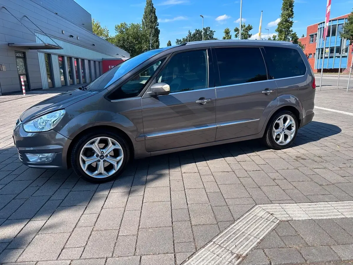 Gebraucht Ford Galaxy 200 PS (147 kW) 2013 Grau Van / Kleinbus