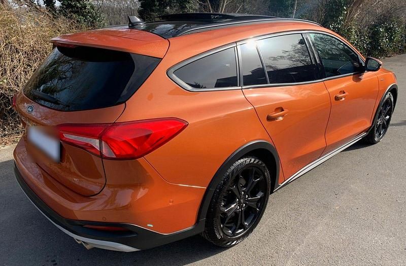 Brugt Ford Focus Active 150 HK (110 kW) 2019 Orange Sedan